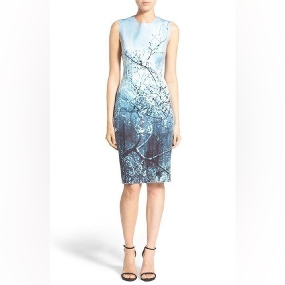 Elie Tahari Gwenyth Reversible Blue Printed and Solid Black Sheath Dress 0 D4